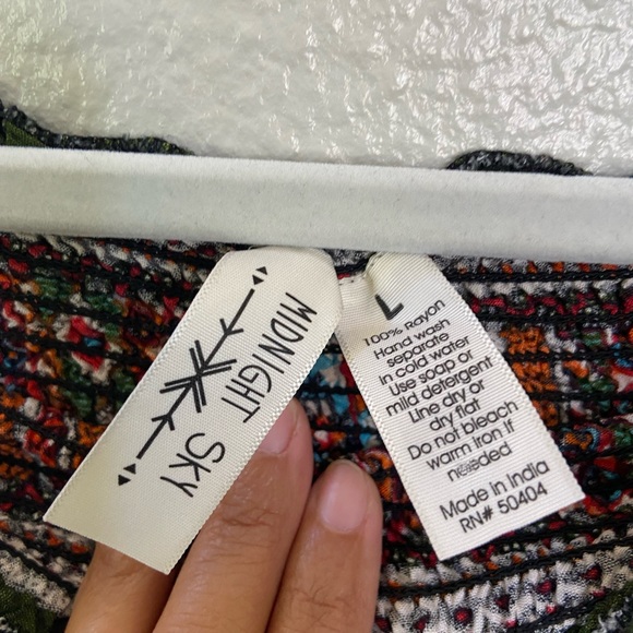 Off the shoulder blouse - Picture 4 of 5